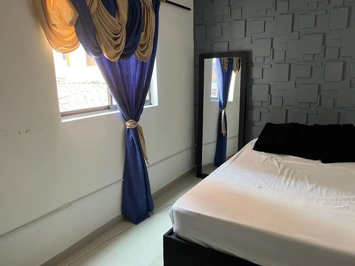 Hotel Habitacion Medellín Pensión